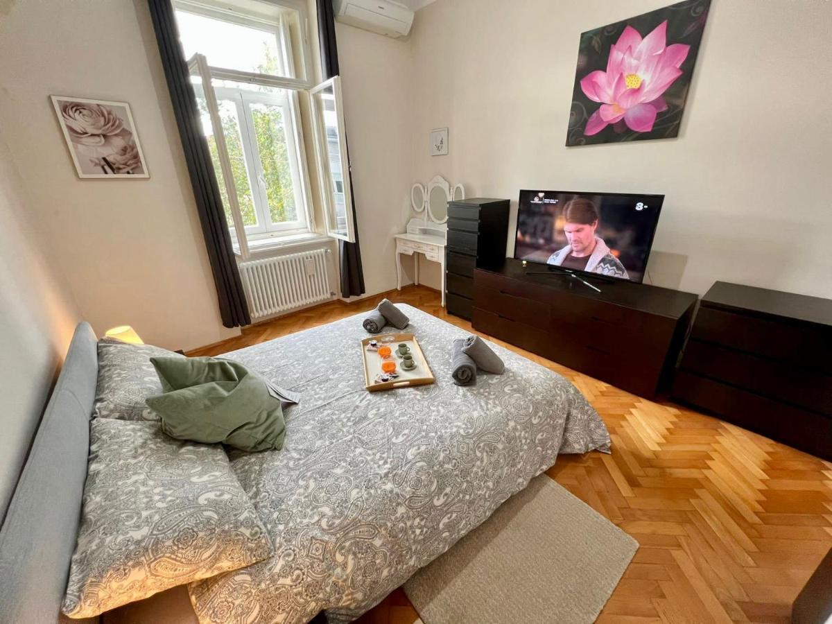 M'S Residences Stuparich Триест Екстериор снимка
